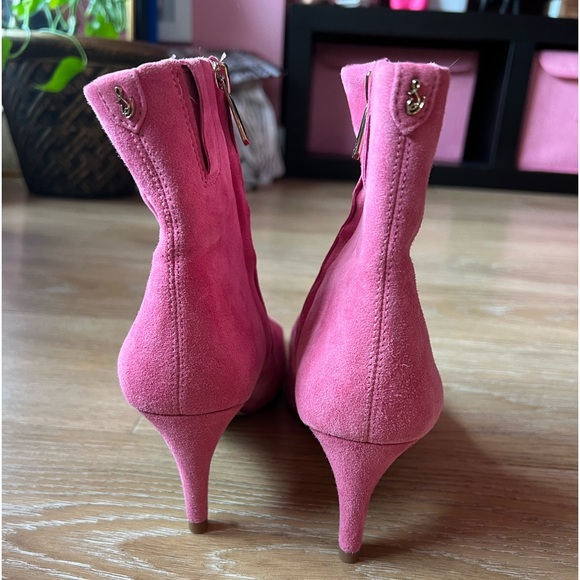 Pink Boots - Picture 6 of 7